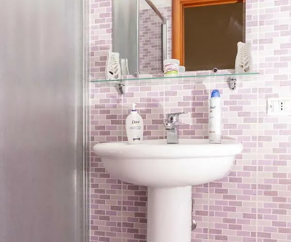 Vecchia - Tribunali Дом отдыха Неаполь